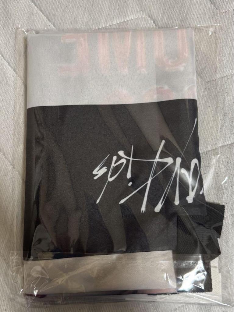 [USED] Reno Autographed 5-star Flag