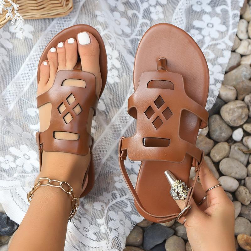 Large Size Flat Sandals Women Summer Outer Hollow Out Clip Toe Sandals Women
