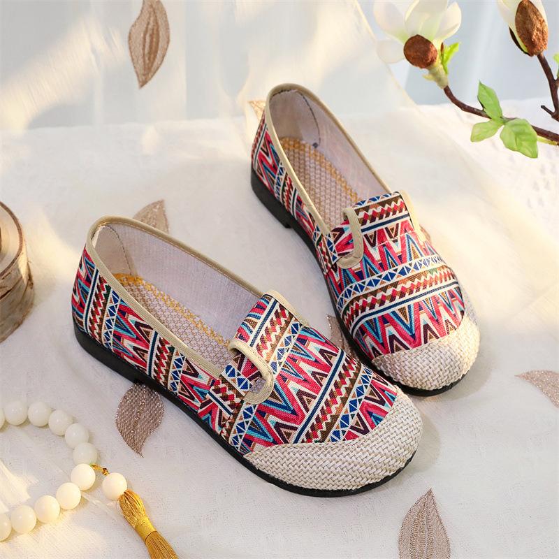 Women's Canvas Shoes Ethnic Old Beijing Cloth Shoes Linen Soft Soled Single Shoes Mother's Shoes