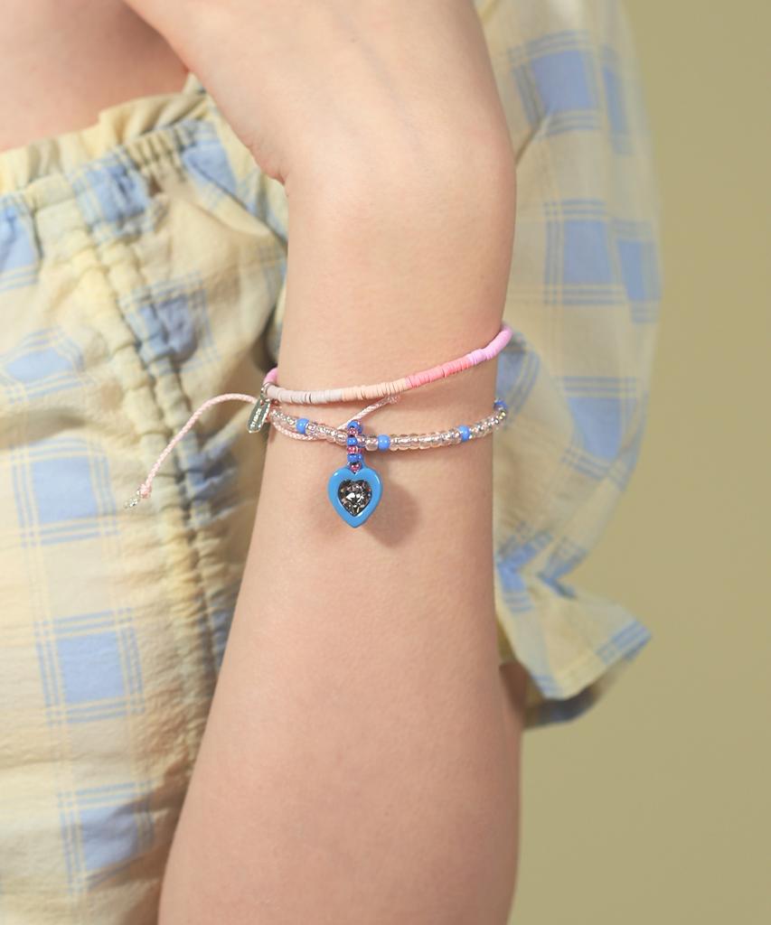Bonbeau Swarovski Heart Stone Color Beads Bracelet Swarovski Heart Stone Color Bead Knot Bracelet