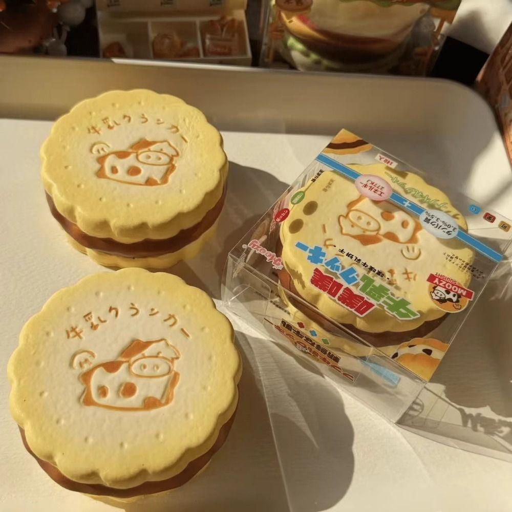 Moist Thick Simulated Bread Toast Squeeze Finger Suction Slow Rising Milk Toast Cookie Squishy Soft Texture Pinch