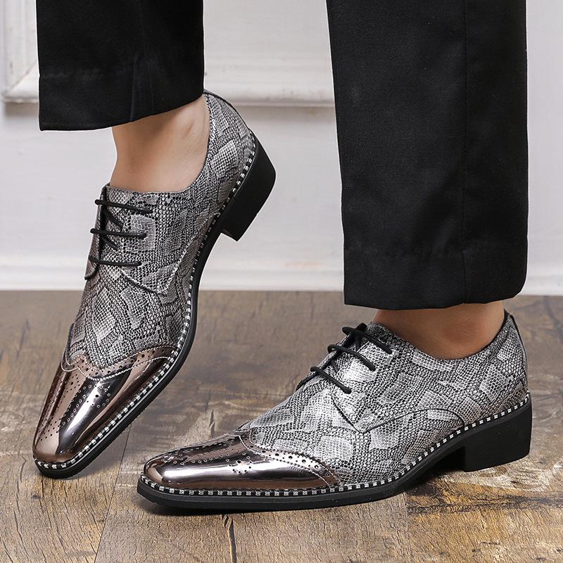 Men's Gold Shiny Brogues: European & American Fashion Lace-up Derby Shoes with Pointed Toe, Available in Large Sizes.
