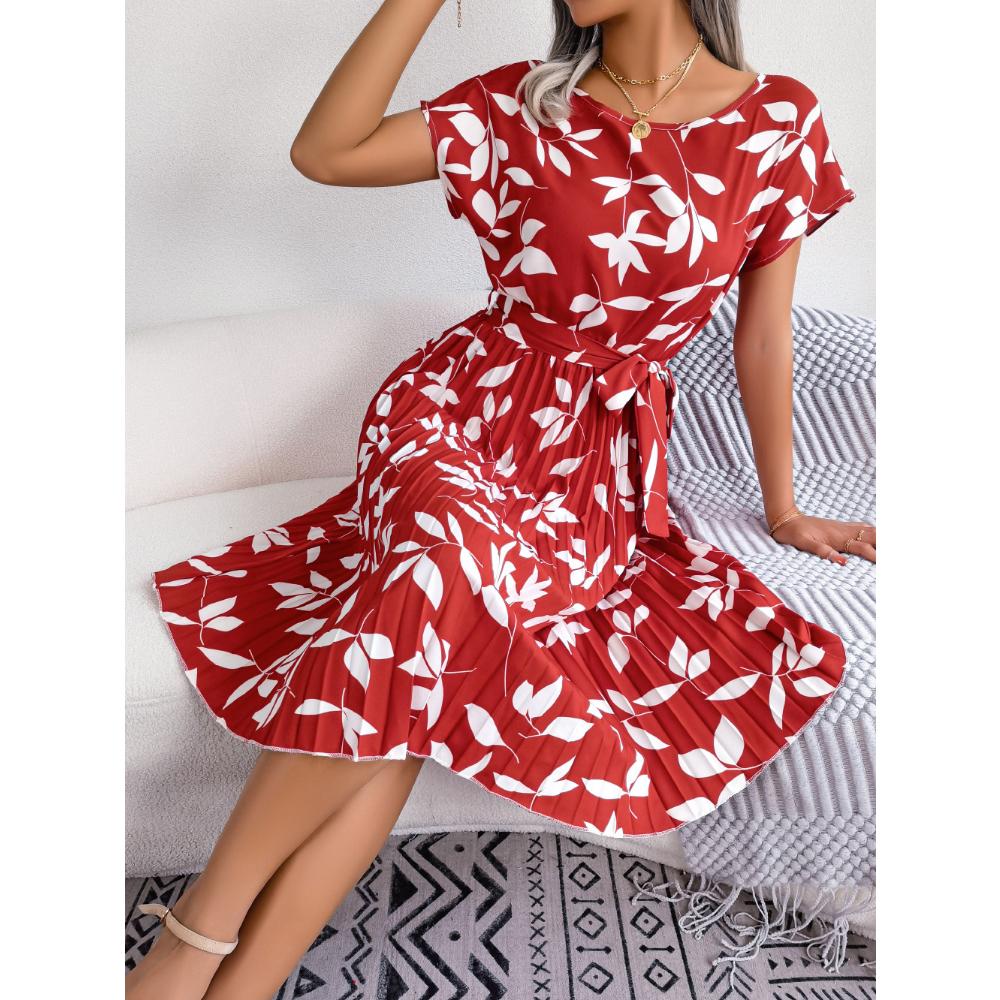 Ins Spring and Summer Casual Short Sleeved Pleated Dress Women's Fashion Versatile Trendy Commuting