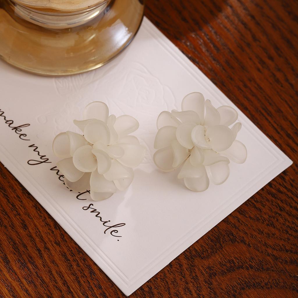 French Sweet Three-Dimensional Flower Ear Clips, Niche Temperament, High-End Earrings, Summer Fairy Small Fresh Earrings