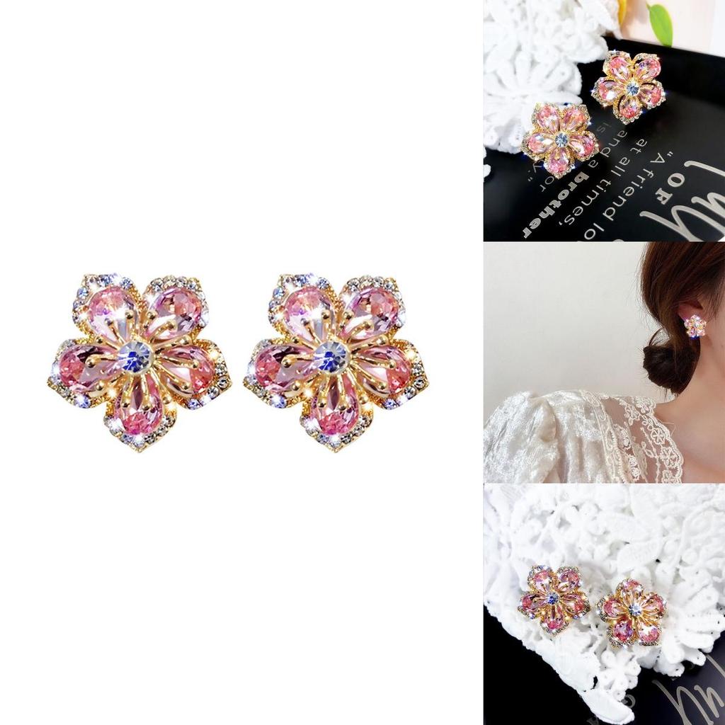 Elegante Blume Zirkon Ohrringe mit Silberstift für den täglichen Gebrauch und als Geschenkidee