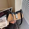 High-End Mode Baguette Handtasche Damen Frühling neu Nische Textur Schulter Messenger Bag Pendler Tasche
