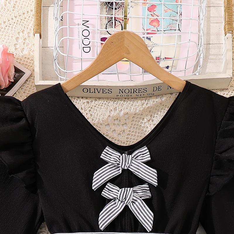 Mädchenkleid Kinderbekleidung Herbst Neuer Stil V-Ausschnitt Spitze Langarm Patchwork Gestreiftes Prinzessinnenkleid