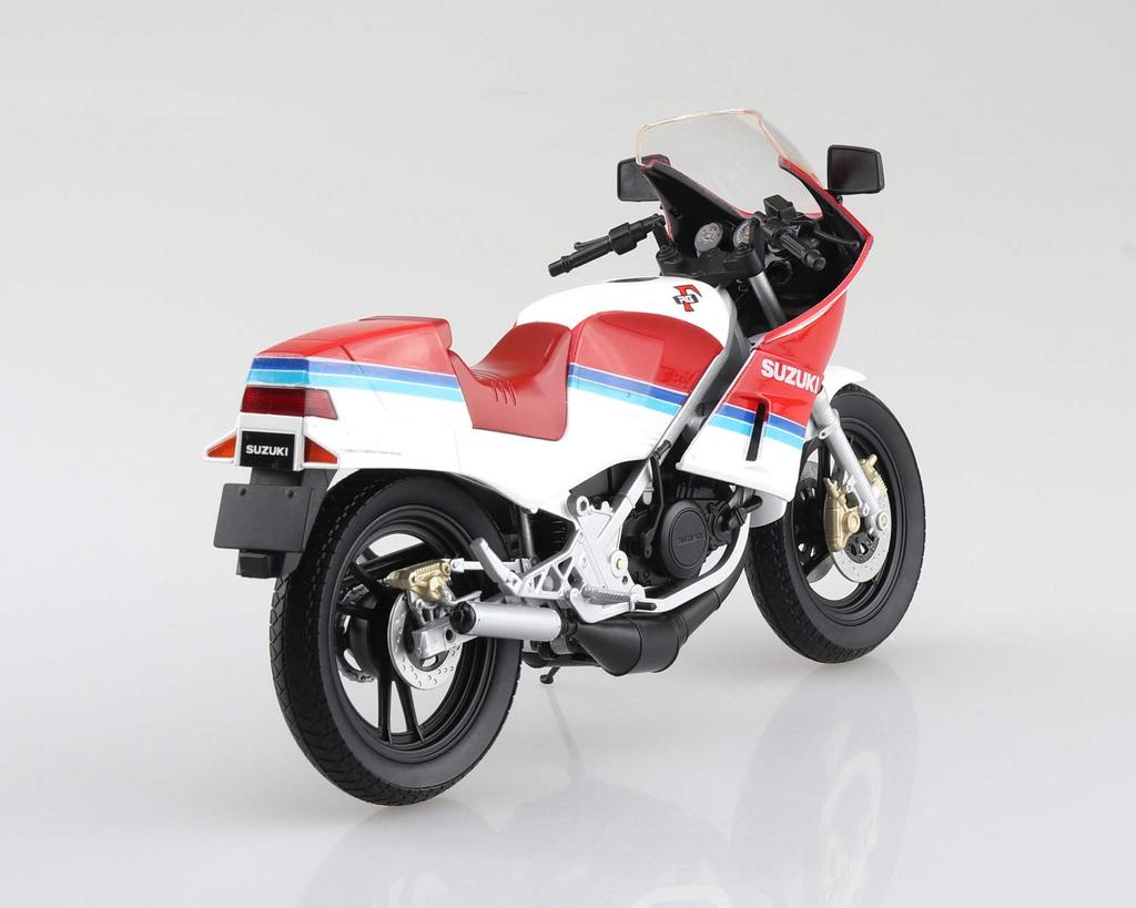 Skynet Finished Bike Suzuki Red x White 1/12 RG250