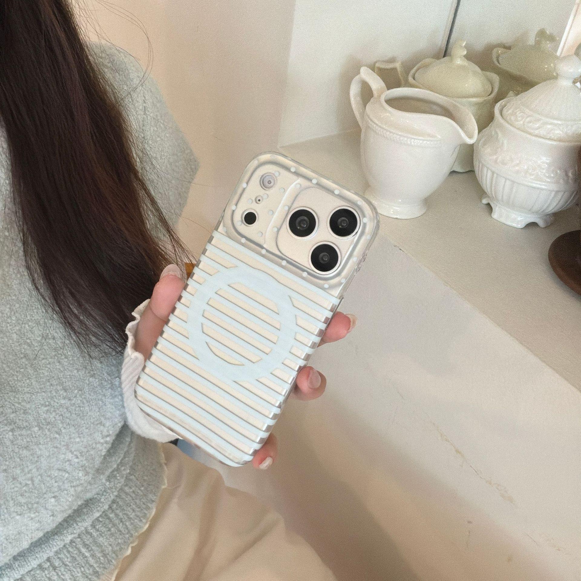 

Korean Style Striped Magnetic Mirror Phone Case for iPhone 16 Pro/Pro Max & 17 Pro Max iPhone 17 Pro Max