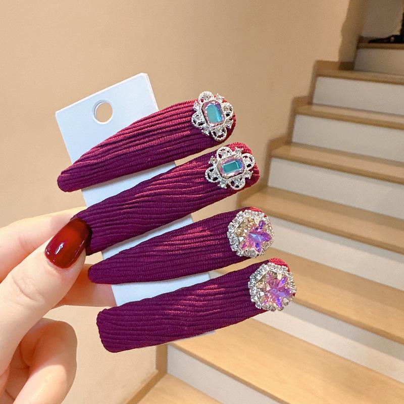 Korean High-End Rhinestone Hair Clip: Chic Bangs Pin for Women
