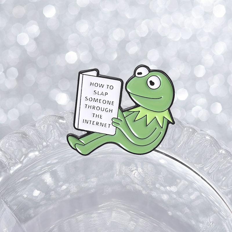 How to Slap Someone Through the Internet Enamel Pins Funny Frog Meme Brooches Lapel Badge Sarcastic Jewelry Gifts For Friends