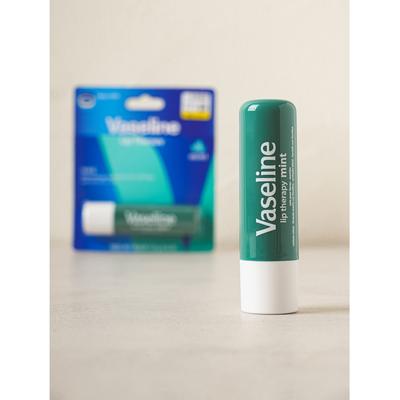 Daiso Vaseline Lip Therapy 4.8 G Mint