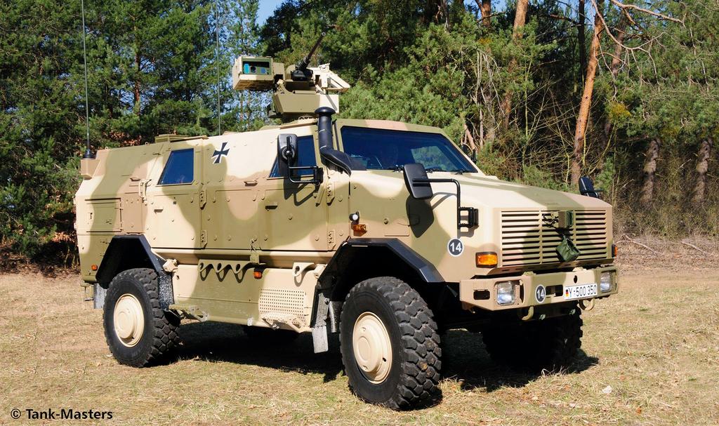 German Revell Dingo 2 PatSi 03242 Plastic Model 1/35 A3.3