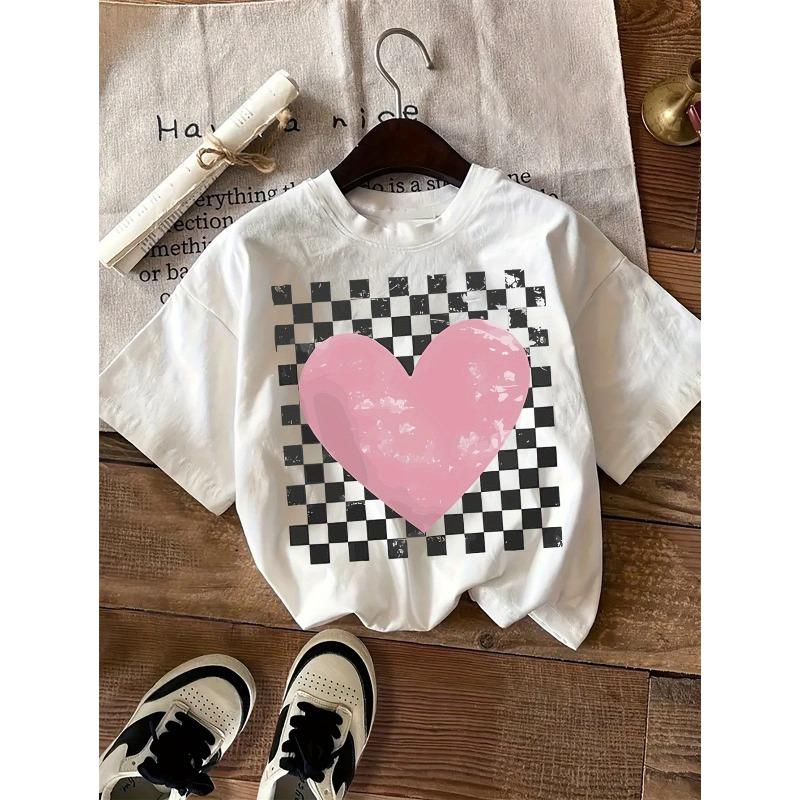 Women's Casual Short Sleeve Crew Neck T-Shirt - Pink Heart & Checkered Print Graphic Tee, Light Grey Relaxed Fit