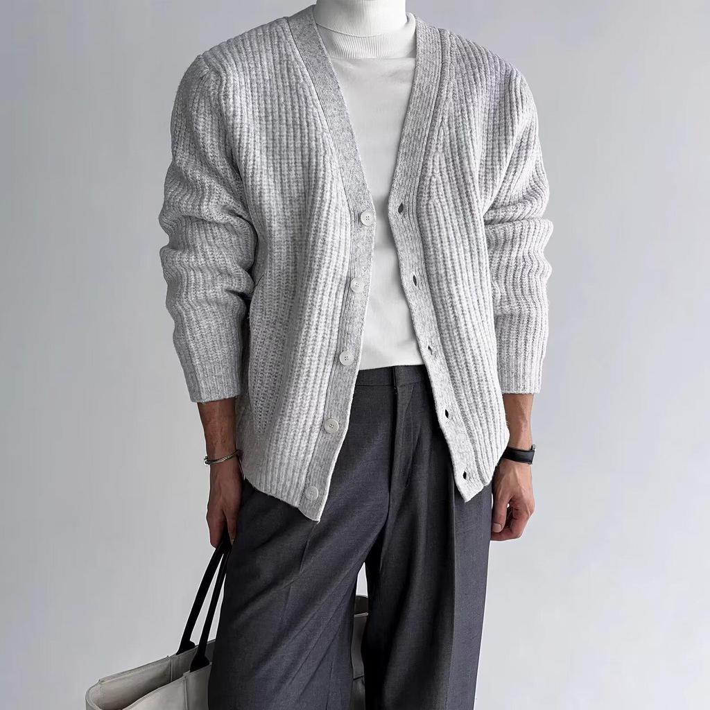 2026 Japanese Retro V-neck Knit Cardigan: Spring/Autumn Artistic Loose Sweater for Men