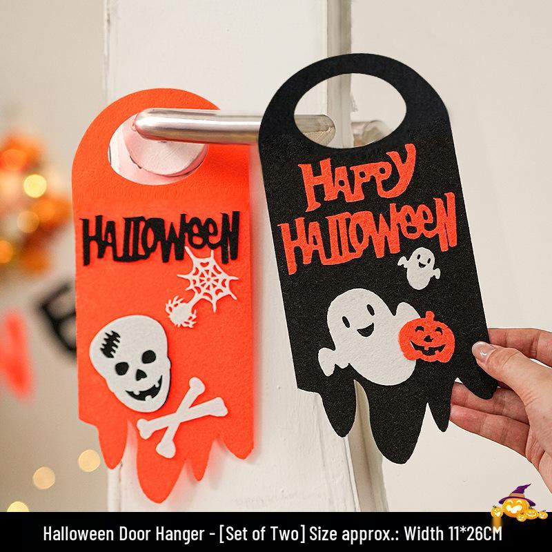 Kürbis-Türknaufhänger als Halloween-Dekoration