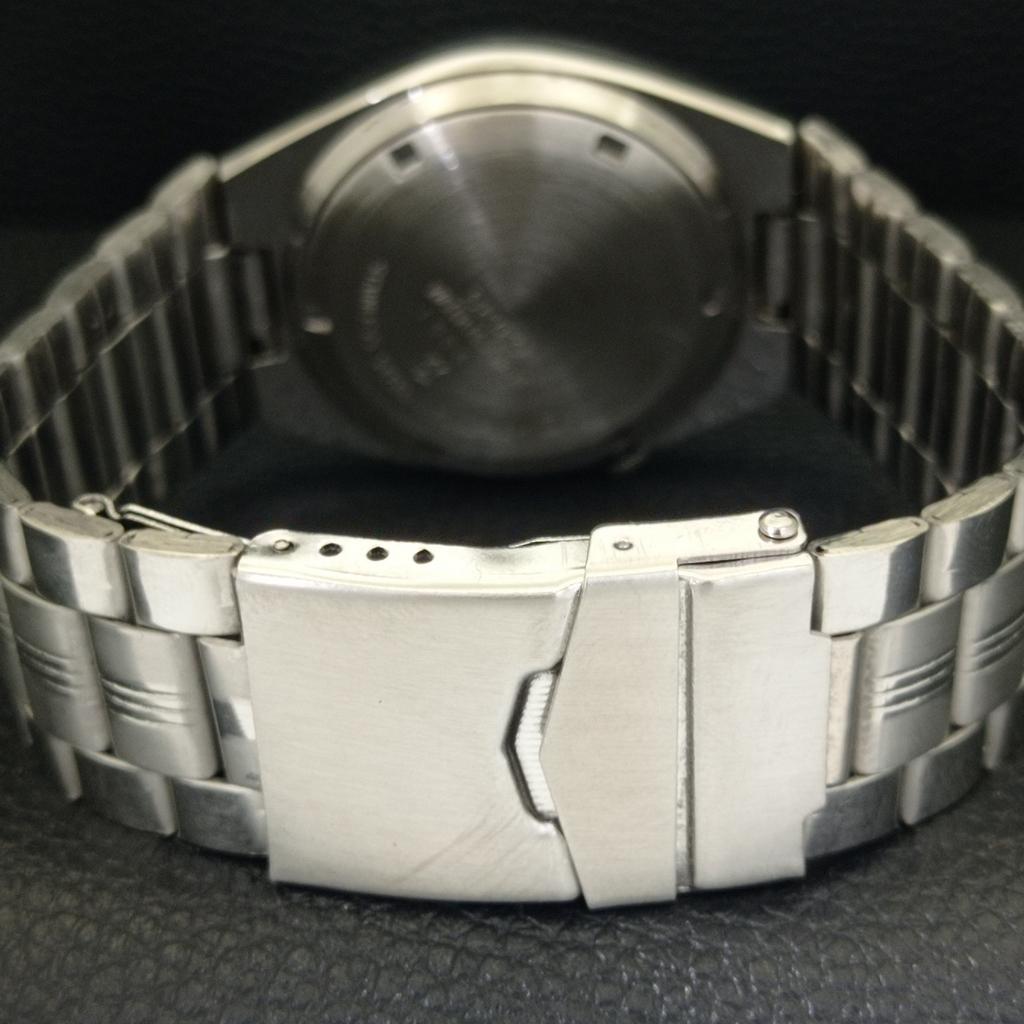 GENUINE VINTAGE SEIKO AUTOMATIC JAPAN 7009A MENS WHITE DIAL WATCH a702467-5 R124-a702467