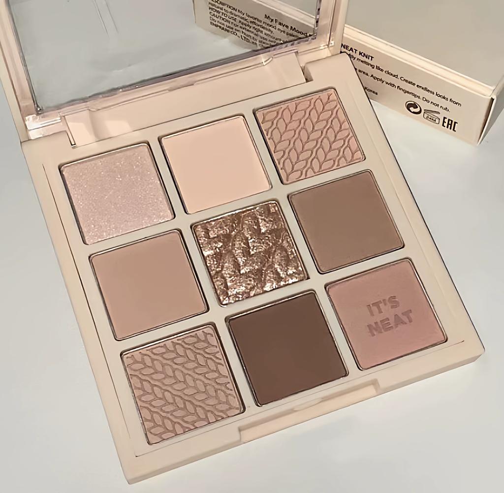 2026 New Product Dream Girl Nine-Color Eyeshadow Palette Smoky Purple Lace Pearlescent Matte Highlighter Gray Purple Multi-Purpose