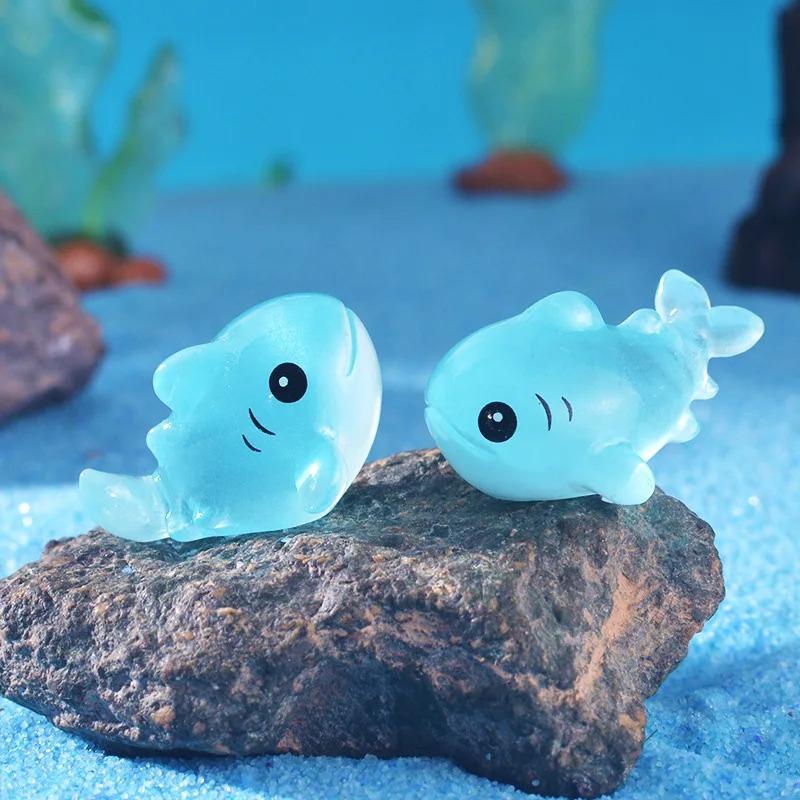 4Pcs Luminous Shark Ornament Sea Fish Figurine Model Diy Home Decor Aquarium Miniature Fairy Garden Decoration Accessorie