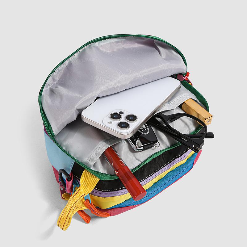 Color Block Crossbody Bag with Mountain Print Design Lightweight Shoulder Bag for Outdoor and Daily Use