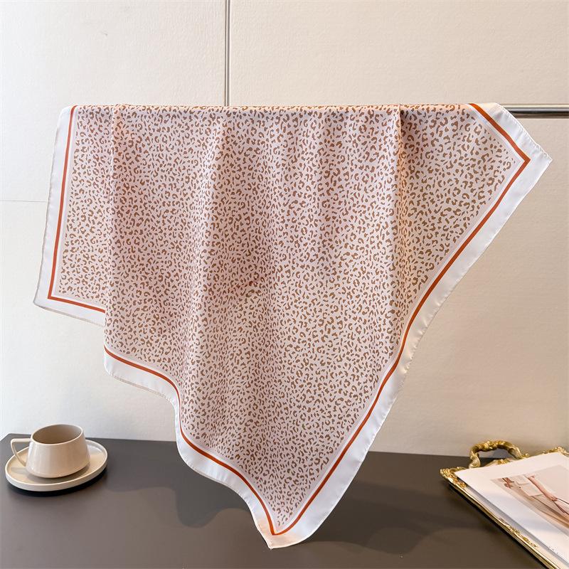 2026 New Fashionable Bandanas 70*70cm Temperament Square Scarves Women Spring/Summer Soft Satin Leopard Print Scarf