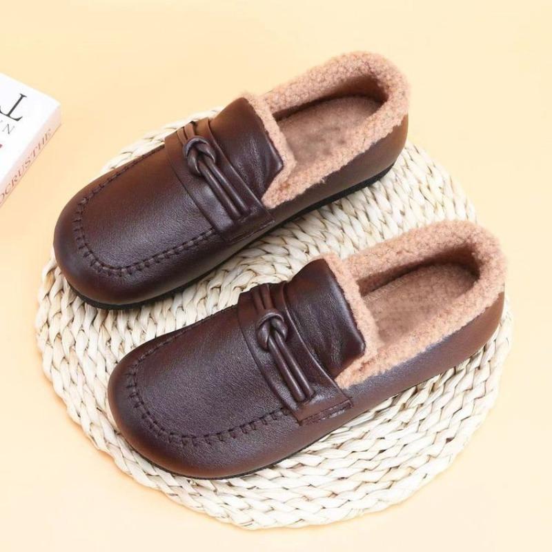New Women's Soft-soled Cotton Shoes with Fleece, Flat Shoes, and Leather Shoes On One Foot
