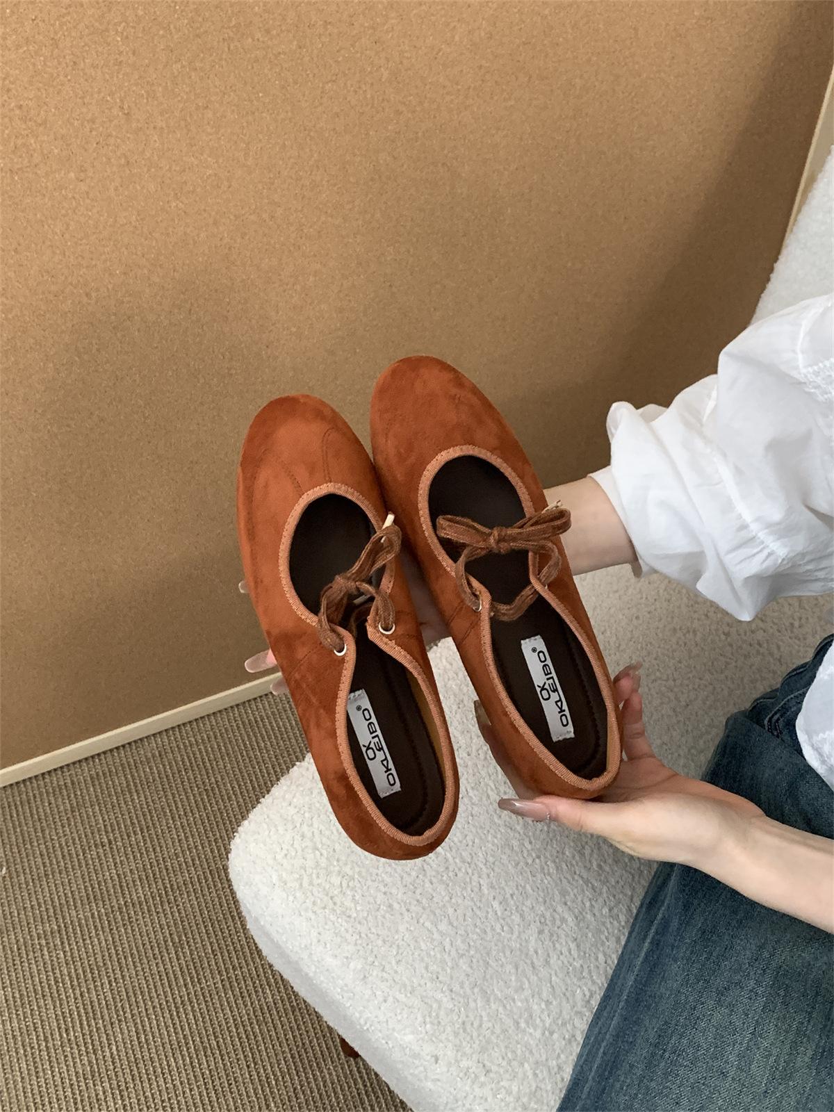 

Korean flat-soled single shoes women 2025 new niche straps hollow grandma shoes fairy wind gentle moral training shoes ladyshoes 39 оранжевый