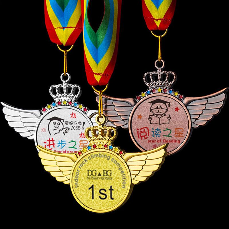 Marathon Gold Winner Award Medals With Neck Ribbon 3D Running Runner 1St 2Nd Trophy Various Sport Souvenir Prize Gift Customized