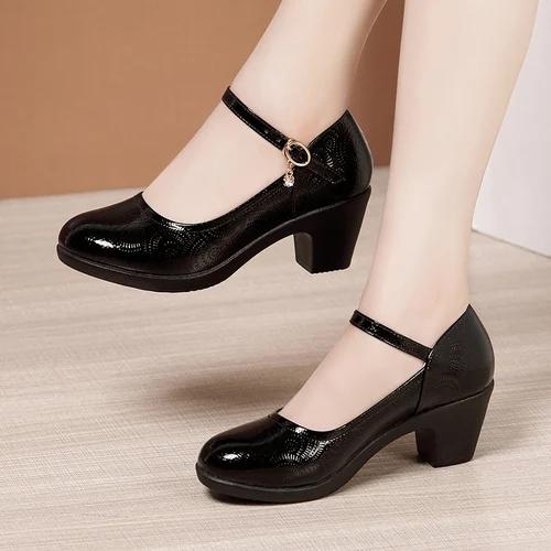 Kleine Größe 32-43 Modische flache Lackleder Schuhe Damen Plateau Pumps 2026 Herbst Med Blockabsatz Schuhe Büro Mama Tanz
