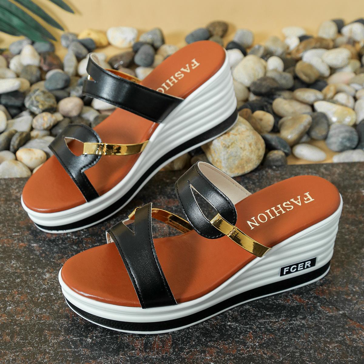 

Тапочки большого размера 2025 года, женские летние цвета, соответствующие импортной торговле, модные, с уклоном, с круглым носком, одно слово, новый каблук, европейская и американская женская обувь 42 чёрный