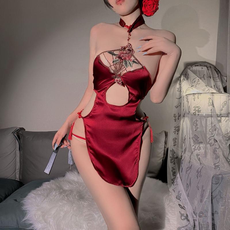 Sexy Underwear Classical Red Hot Neck People Dress Uniform Retro High Split Cheongsam Uniform Women