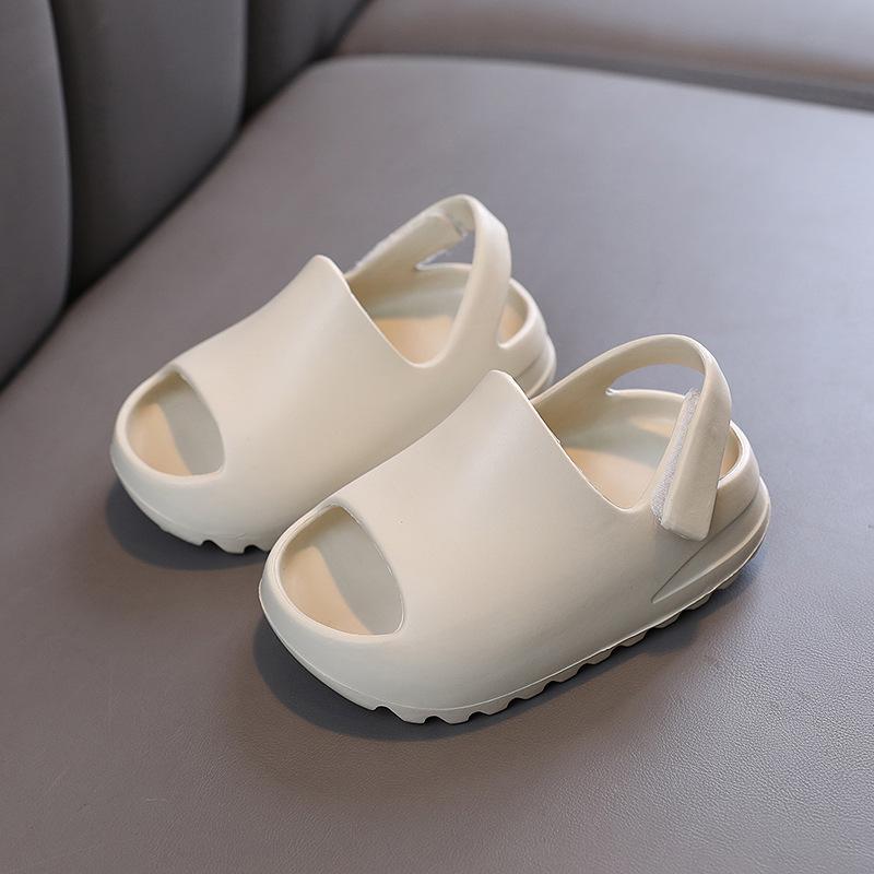 

Kids Summer Sandals Outdoor Slippers Coconut Beach Shoes Breathable Toddler Shoes for Boys and Girls Home Use 130 (inner length 12.5cm)