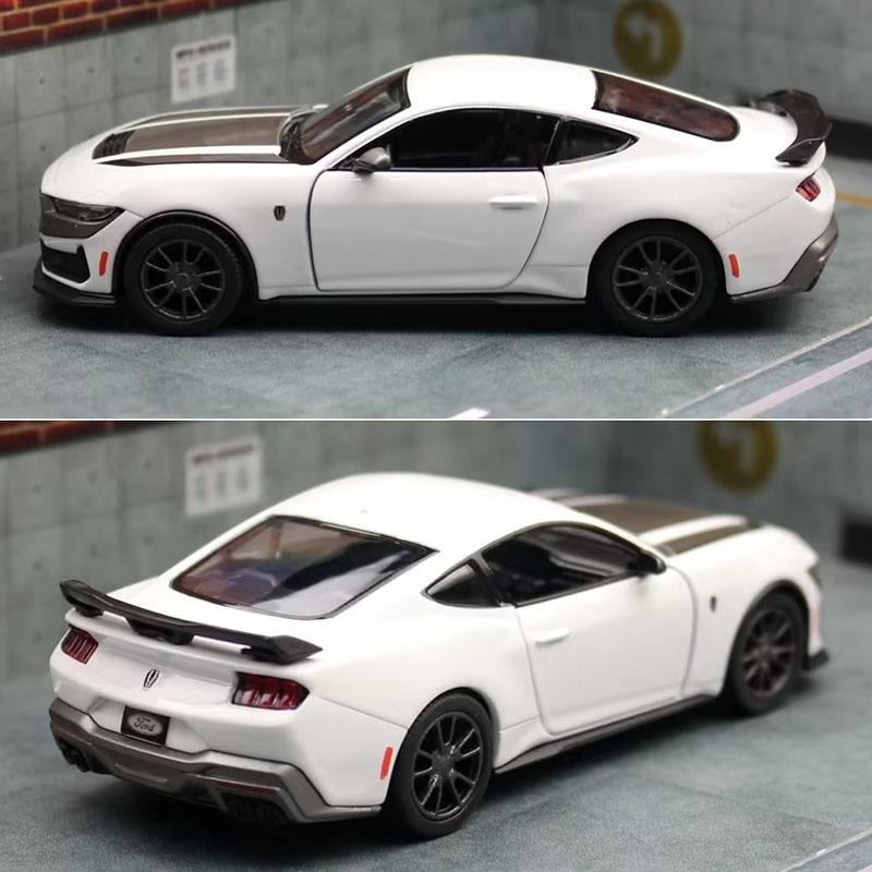 1/38 Scale 2024 Ford Mustang Dark Horse Alloy Diecast Pull Back Classical Miniature Toy Car Model Collection Children Gifts
