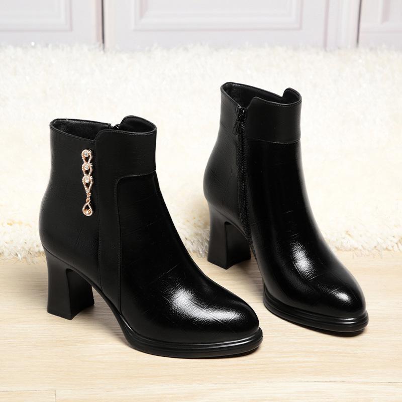 Autumn/Winter 2023 Chunky Heel Ankle Boots - Warm Fleece-Lined Leather Shoes for Middle-Aged Women