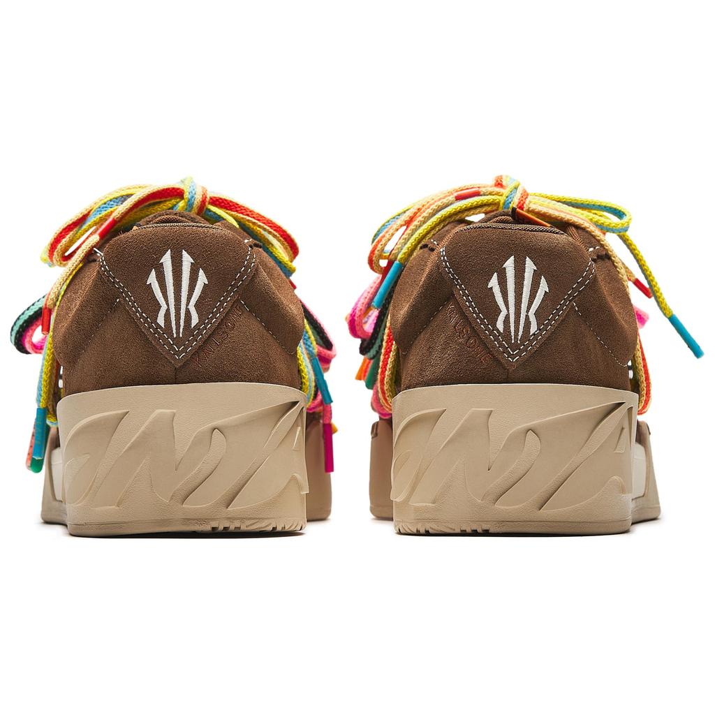 Anta Kai Hélà Brown