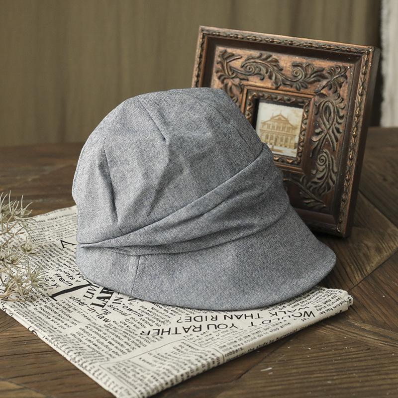 Damen Frühling/Sommer Koreanischer Stil Entenschnabel Baskenmütze: Retro Plissee Fischerhut mit kleiner Krempe für trendige Urlaubskleidung.