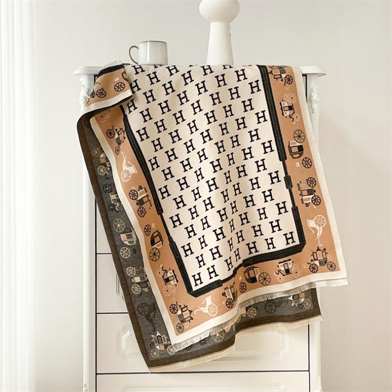 Retro carriage warm shawl fashion letter imitation cashmere double-sided decorative scarf autumn and winter with thickened scarf
