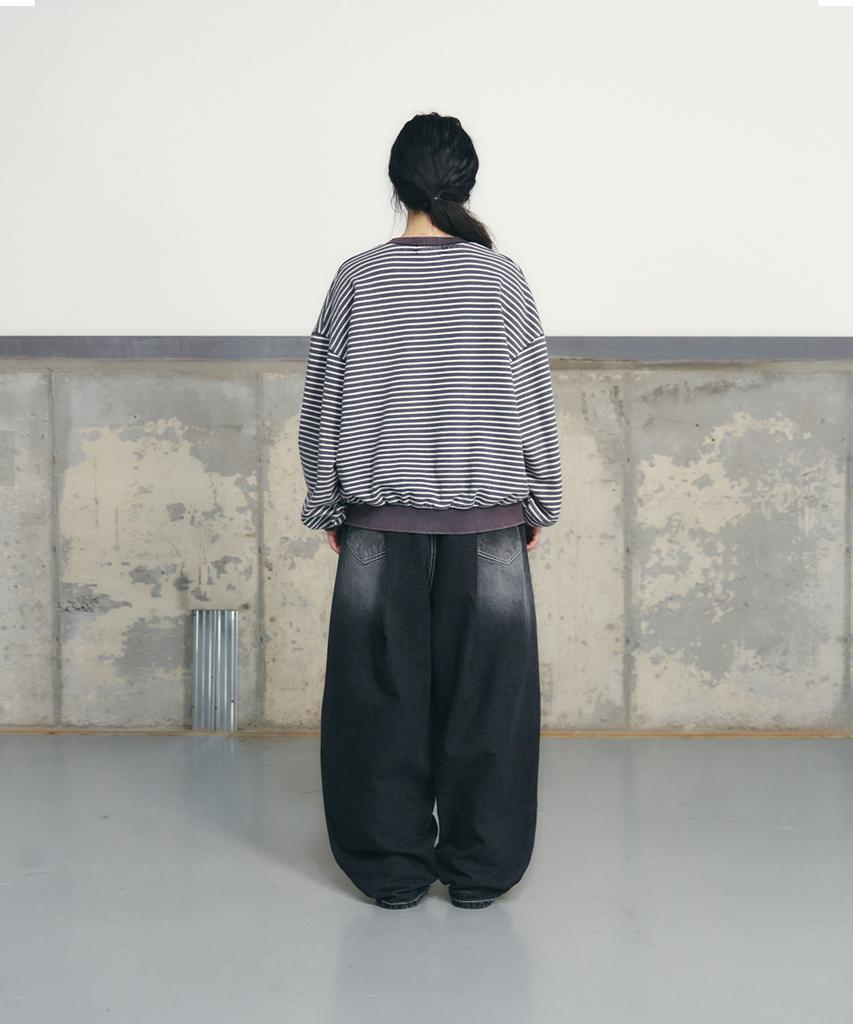 Eonyujeulaeb One-Pleat Denim Pants [Black]