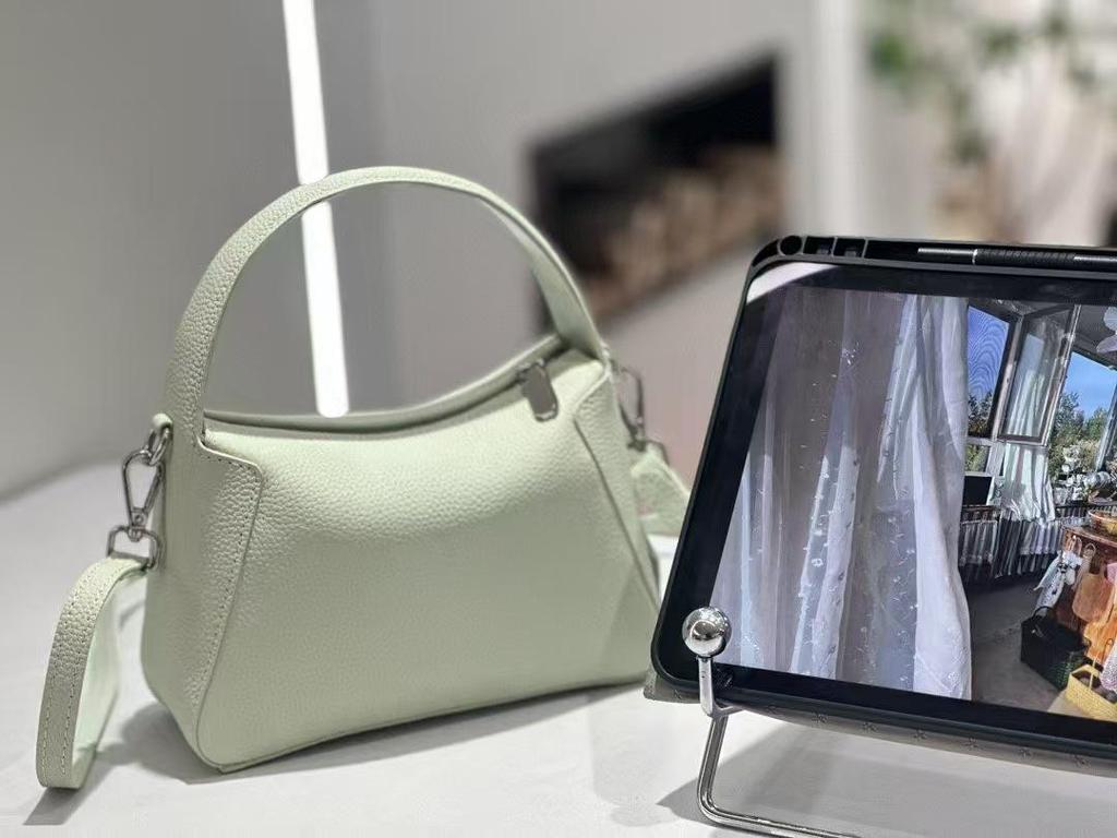 Genuine Leather Women's Versatile Small Square Handbag with High-End Feel and Large Capacity