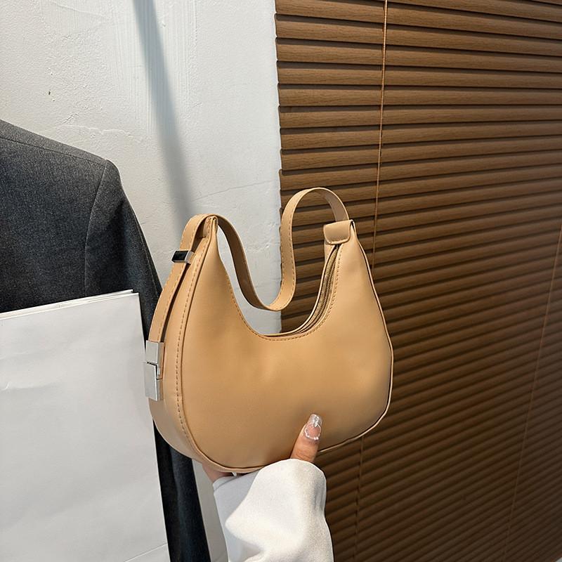 Stylish Casual Shoulder Tote Bag For Women With Chic Design And Versatile Colors