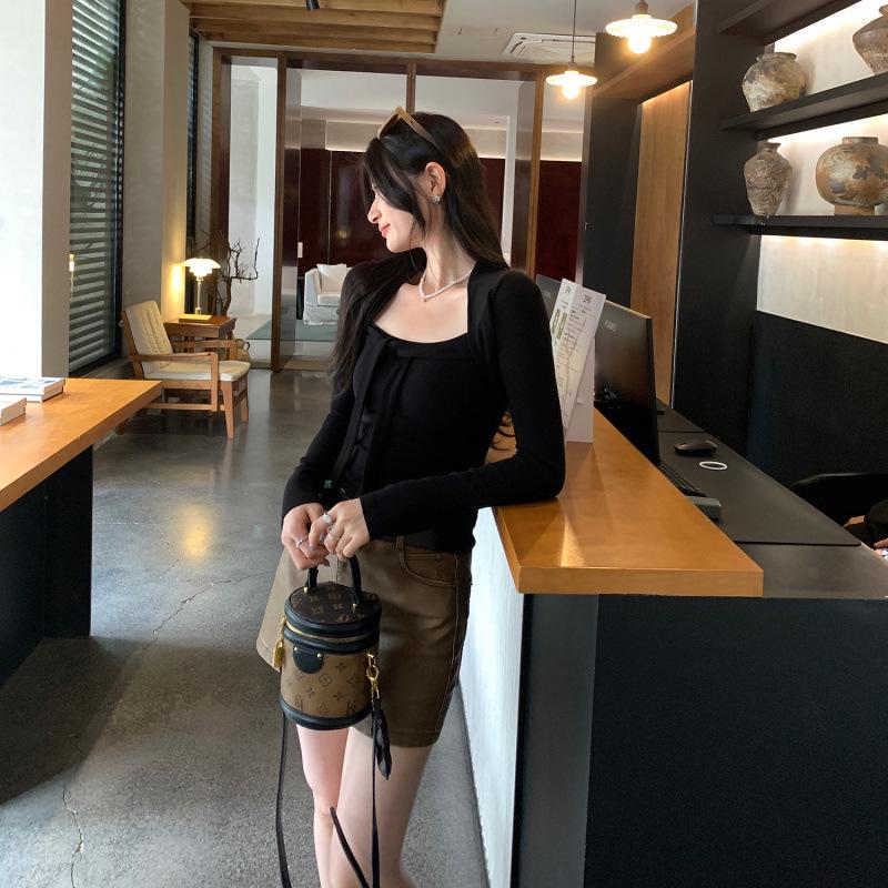 Women's Lace-Up Square Neck Slimming Crop T-Shirt for Autumn/Winter 2025