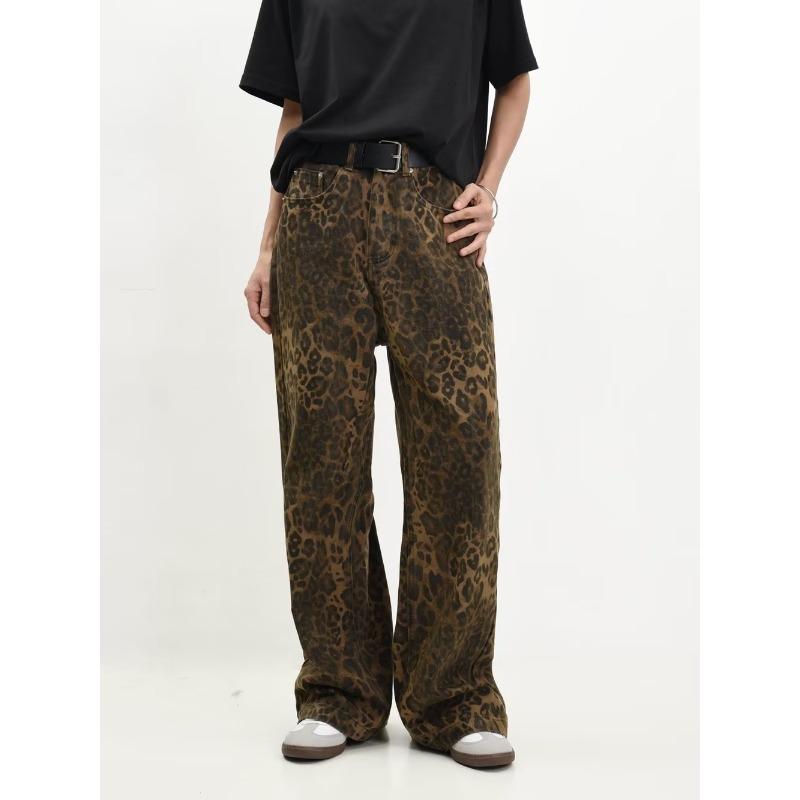 Leopard Print Straight Leg Loose Fit Denim Jeans For Men And Women S