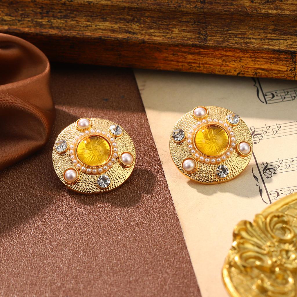 Medieval bee niche earrings glass oval stud earrings multi-color fringed design earrings new retro European and American jewelry