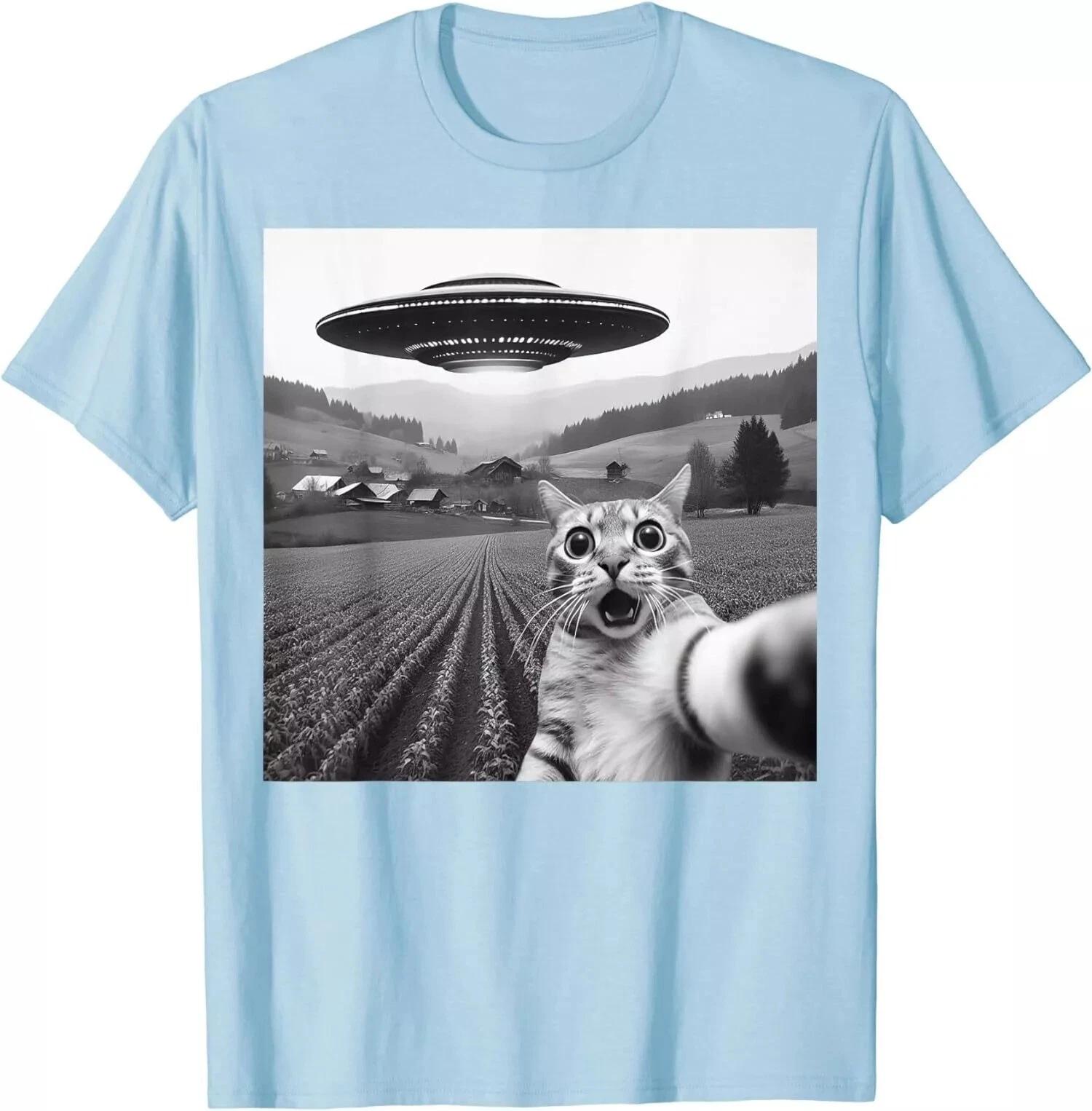 Funny Design Cat Selfie With An Alien UFO Theme Unisex T-Shirt XXXXL
