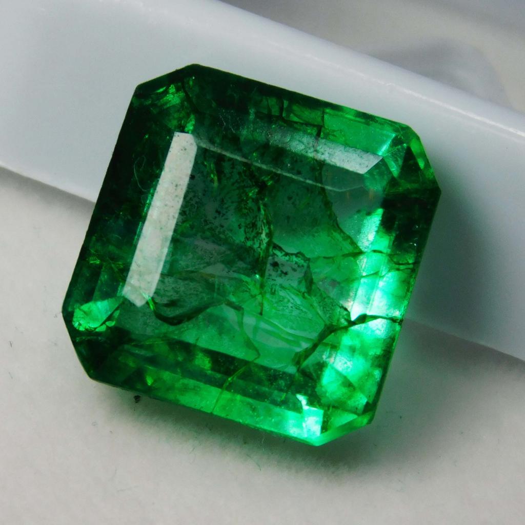 Natural Green Emerald Loose Gemstone 9 Ct Square Cut for Jewelry Making and Gem Collections