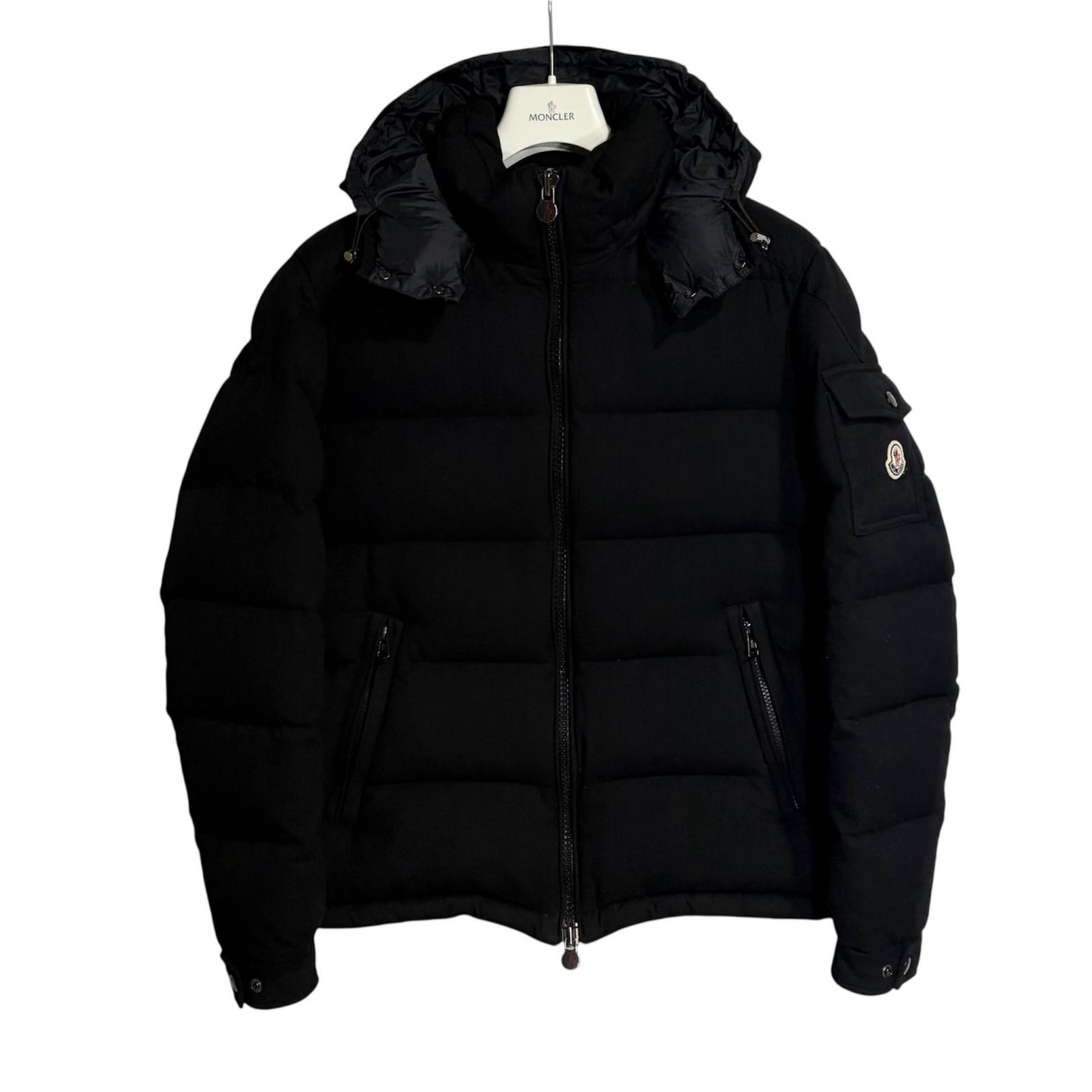 

Вжита MONCLER F20911A5370054272 MONTGENEVRE Пуховик чорний Нейлон чоловічий