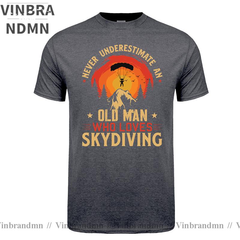 Vintage Retro Never Underestimate An Old Unisex Who Loves Skydiving T Shirt Unisex Unisex For Dad Birthday Gift Sky Diver Skydive Tshirt