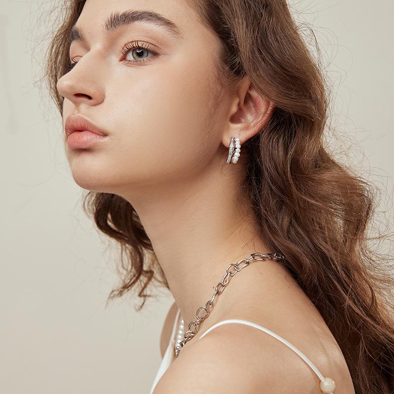 

Japanese Korean Luxury Silver Pearl Hoop Earrings for Women