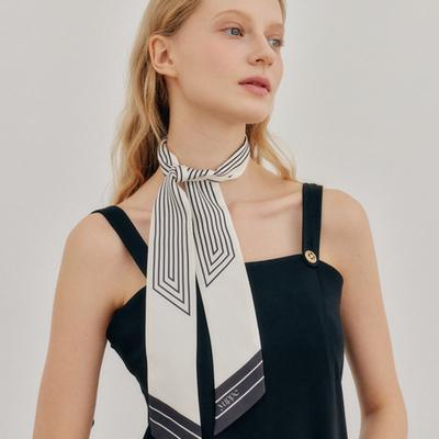 YUPPE SQUARE TWILLY SCARF_BLACK