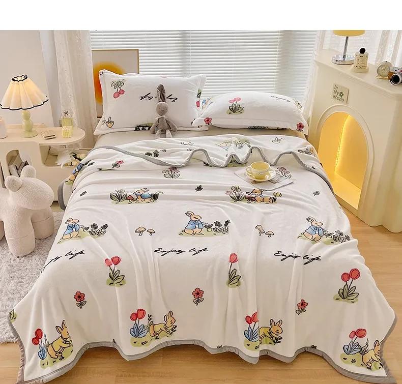 New Milk Fiber Printed Blanket 300G Cloud Mink Velvet Cover Blanket